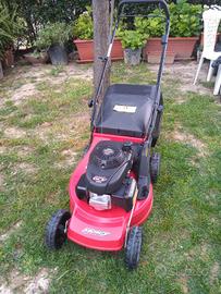 macchina taglia erba  honda
