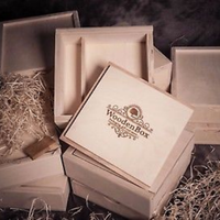 Wooden Box: box in legno con pendrive USB 3.0