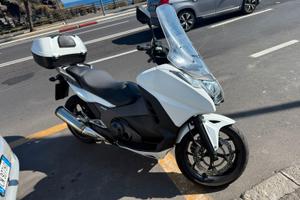 HONDA INTEGRA 750 - PARI AL NUOVO