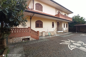 Villa adibita già a ricovero anziani e disabili