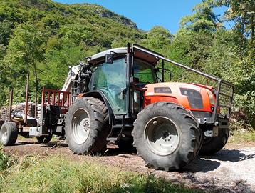 Trattore Same Explorer con allestimento forestale