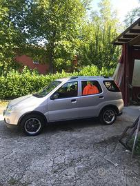 SUzUKi  jGNiS 4X4 ANNO 2006