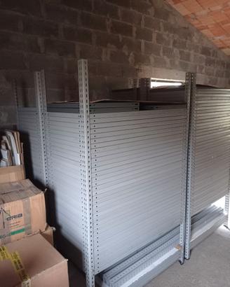 Scaffalature metalliche