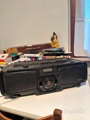 Boombox HITACHI CX-W750E Double Cassette Player  			