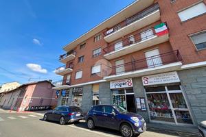 3 LOCALI A NONE