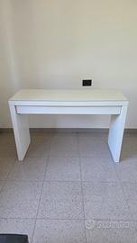 MALM toeletta scrivania con cassetto