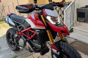 Hypermotard 950 sp