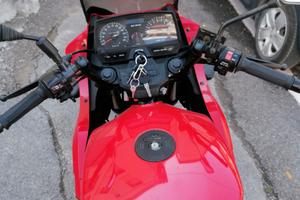 Suzuki GSX 550 - 1985