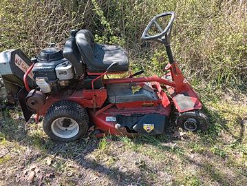 trattorino tagliaerba 