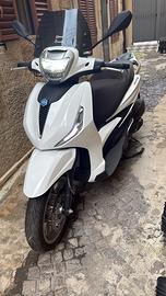 Beverly 300 hpe