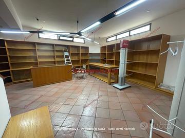 Locale, Terrasini.