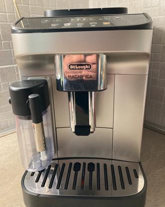 Macchina del caffè de longhi magnifica evo grani