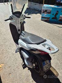 Sh 300 anno 2010
