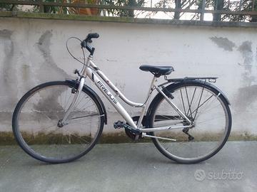 Bicicletta da donna ragazza misura 28 perfetta