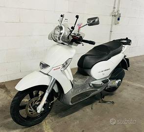 Aprilia 300