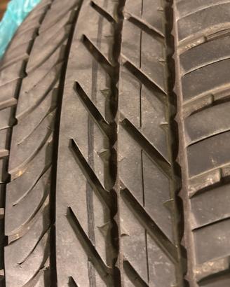 Gomme auto