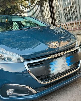 Peugeot 208 1.2 Benzina 82cv neopatentati