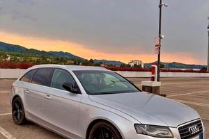 Audi A4 2010  2.0TDI  S-line