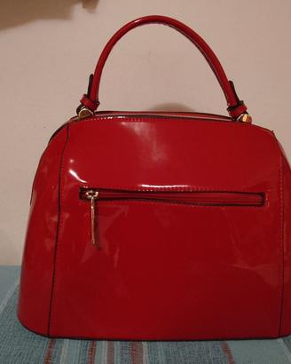 Borsa in vernice rossa 