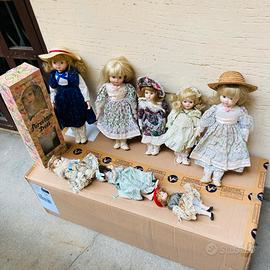 Antiche bambole in porcellana