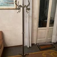 Attaccapanni a Piantana Hollywood Regency anni 50