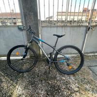 Bicicletta RockRider st100