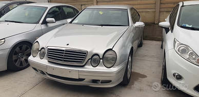 Mercedes CLK 200 KOMPRESSOR del 2000 x ricambi