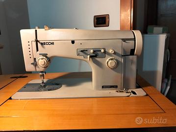 Macchina da cucire a pedale