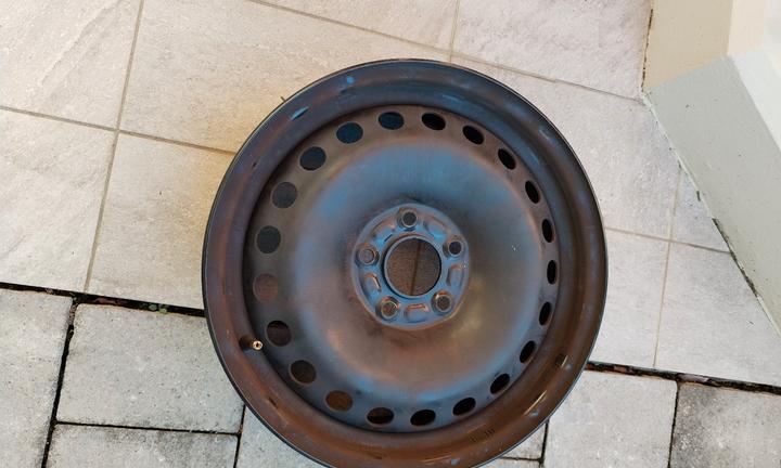 Cerchi in ferro da 16 pollici 