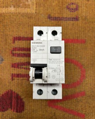 Interrutore magnetotermico differenziale 20A
