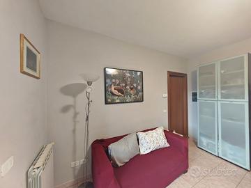 Bilocale in zona tribunale