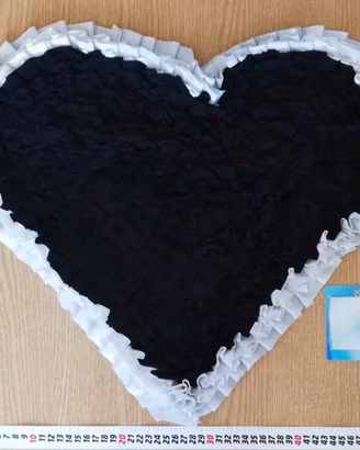 Tappeto cuore bianconero nuovo fatto a mano - mat
