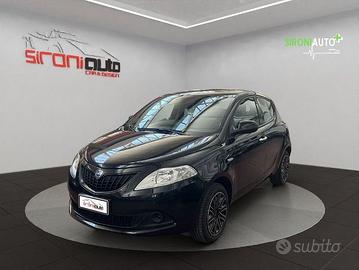 Lancia Ypsilon 1.0 firefly hybrid Silver s&s ...