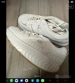 scarpe per camminata sportiva