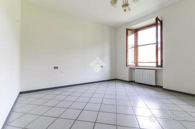 3 LOCALI A SABBIO CHIESE