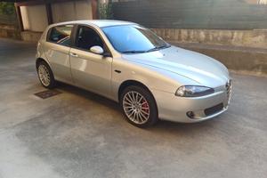 Alfa Romeo 147