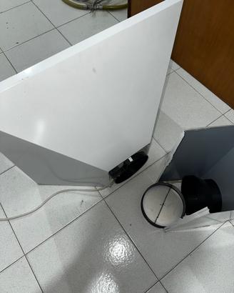Cappa aspirante bianca con filtro e raccordi