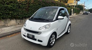 Smart ForTwo 800 40 kW passion cdi 2012