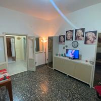 Trilocale in piazza Lorenzo Greco