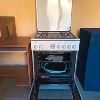 cucina a gas 4 fuochi