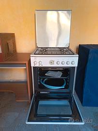 cucina a gas 4 fuochi