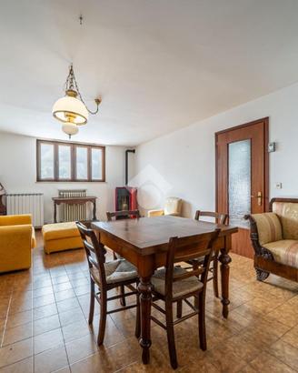 4 LOCALI A BOSCO CHIESANUOVA