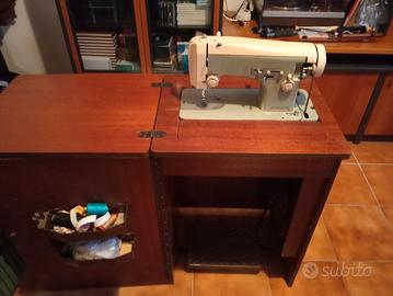 macchina da cucire anni 70 