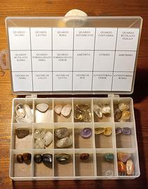 Collezione di 215 pietre naturali