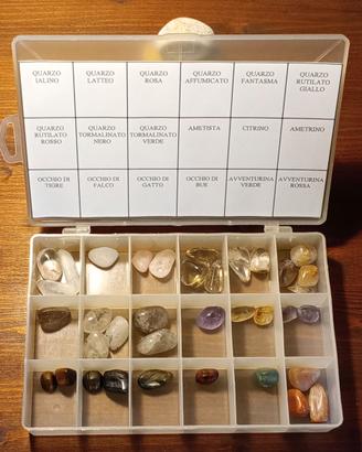 Collezione di 215 pietre naturali
