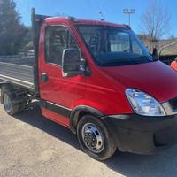 IVECO 35/E4 CON CASSONE RIBALTAB. ANNO KM 3195