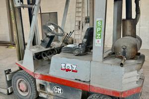 Carrello Elevatore OM