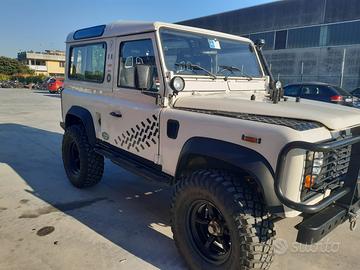Land Rover Defender 90 Hard Top ASI – Anno 1991