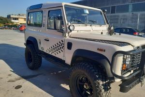 Land Rover Defender 90 Hard Top ASI – Anno 1991