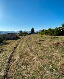 Grande terreno con rudere